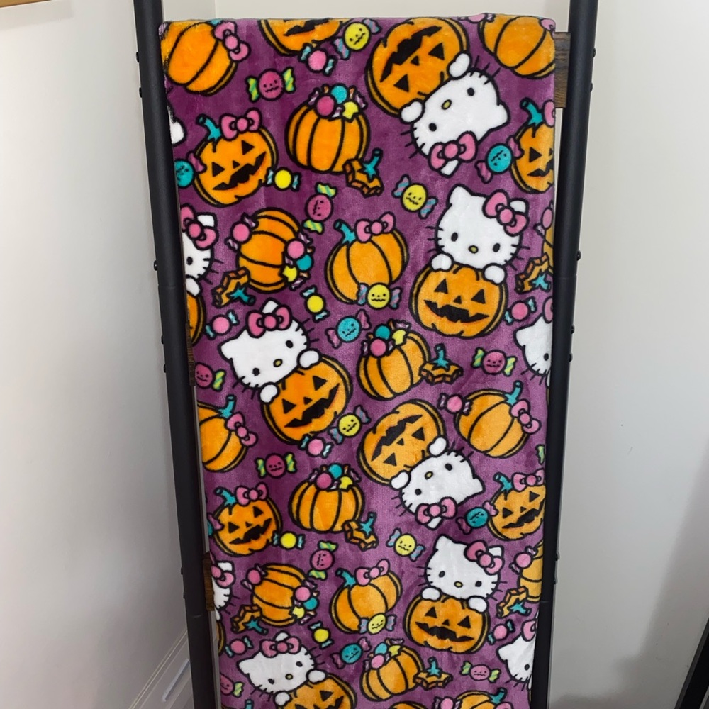 Viral Hello Kitty Halloween Blanket